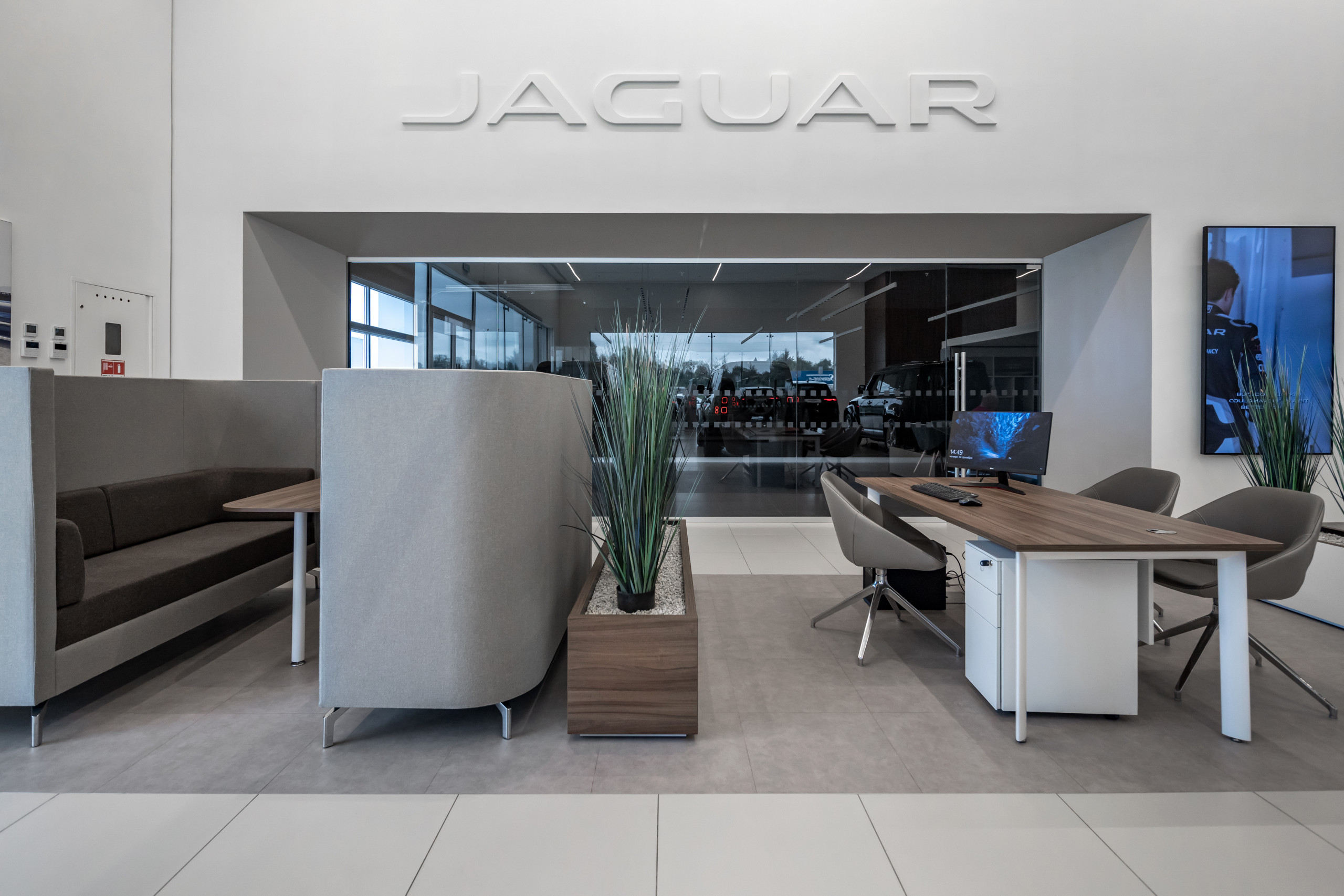 Jaguar Land Rover Львів