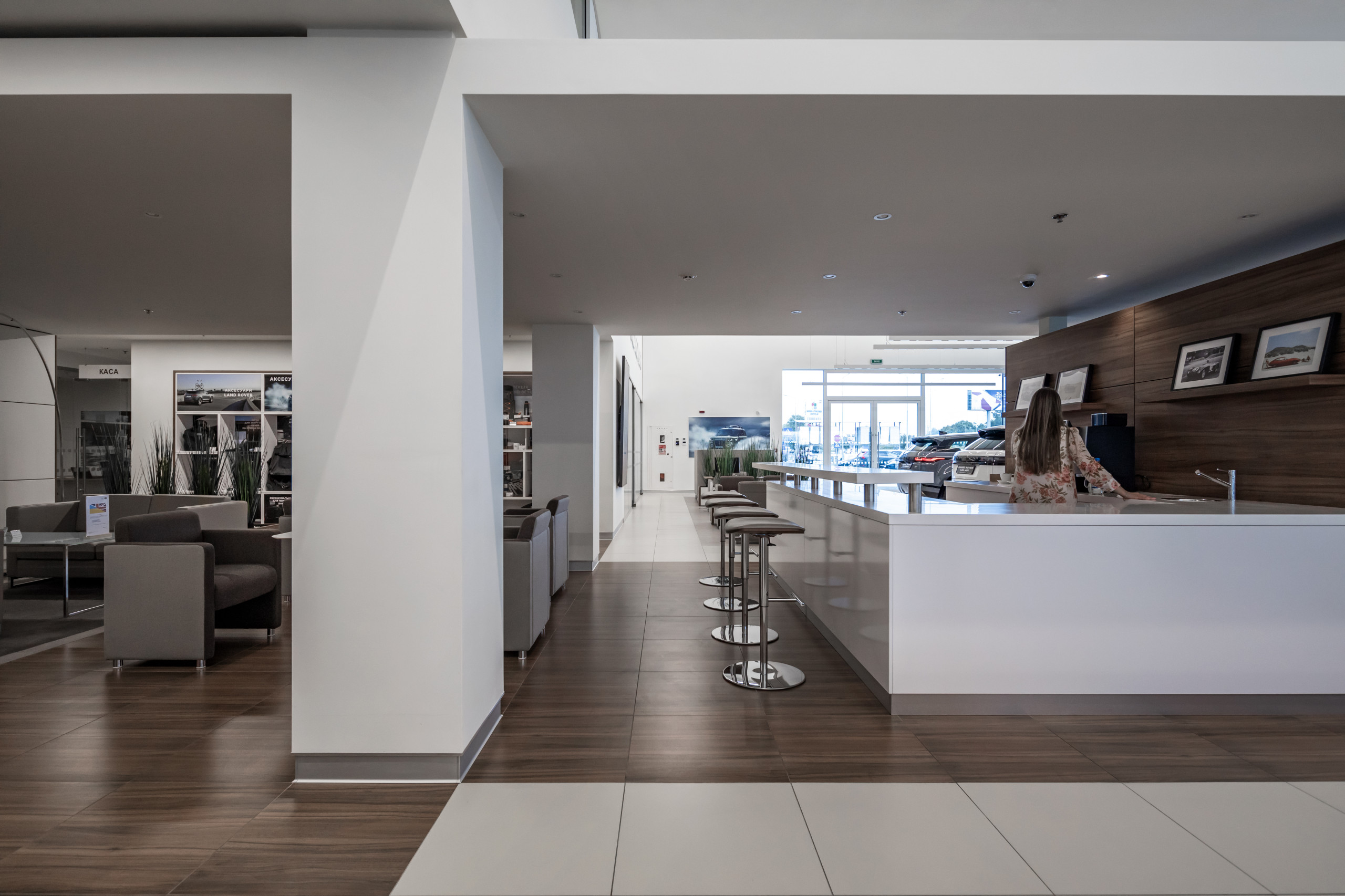 Jaguar Land Rover Львів