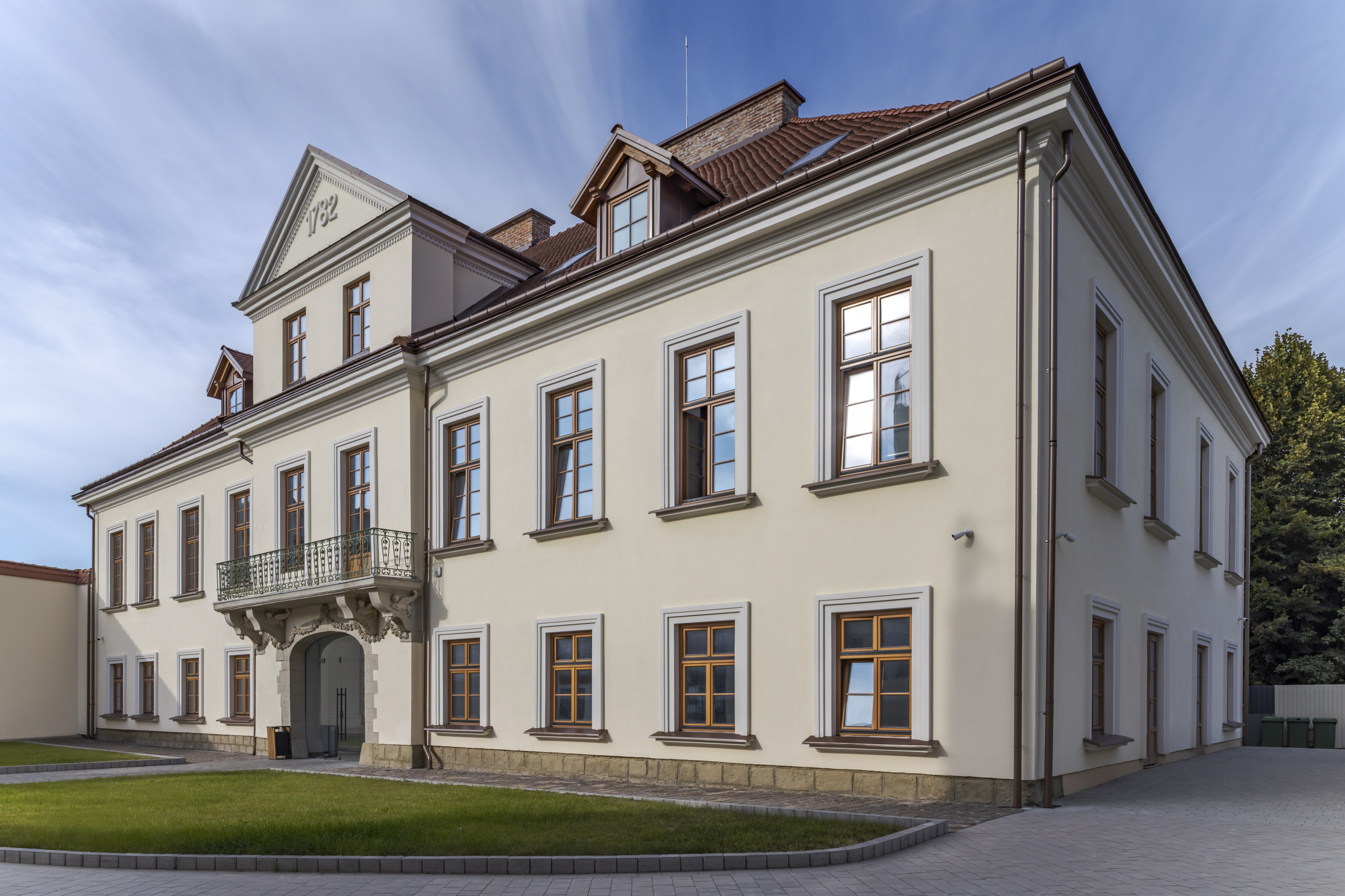 РІЕЛ офісний центр та відділ продажу компанії
