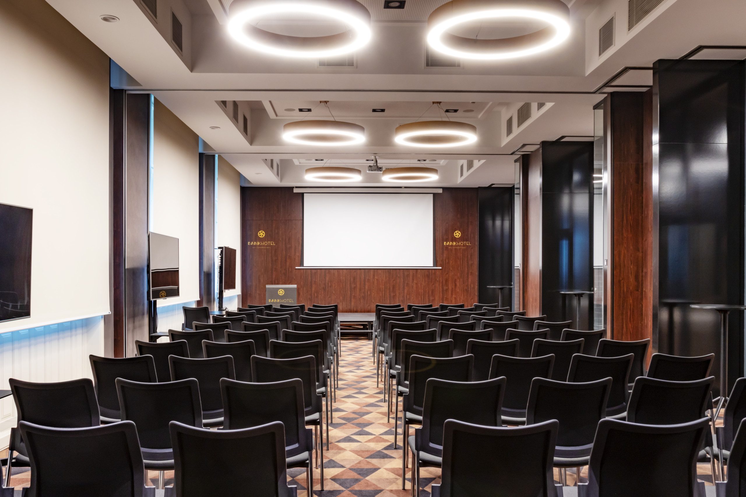 BANKHOTEL Art congress Hall