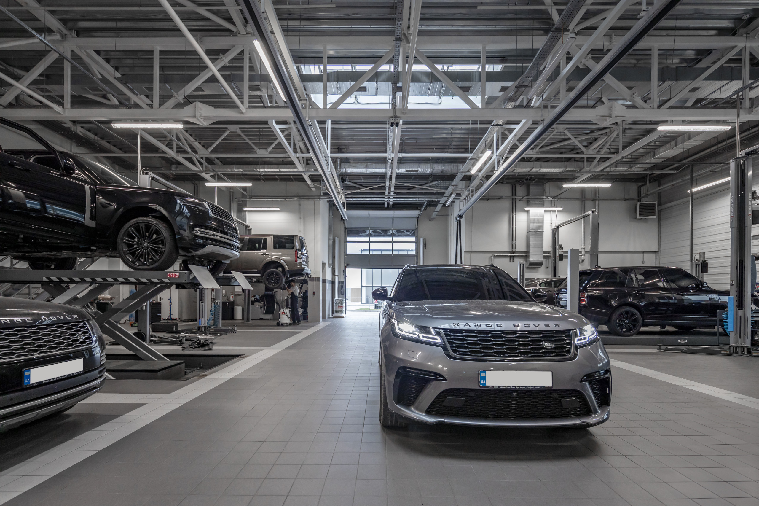 Jaguar Land Rover Львів