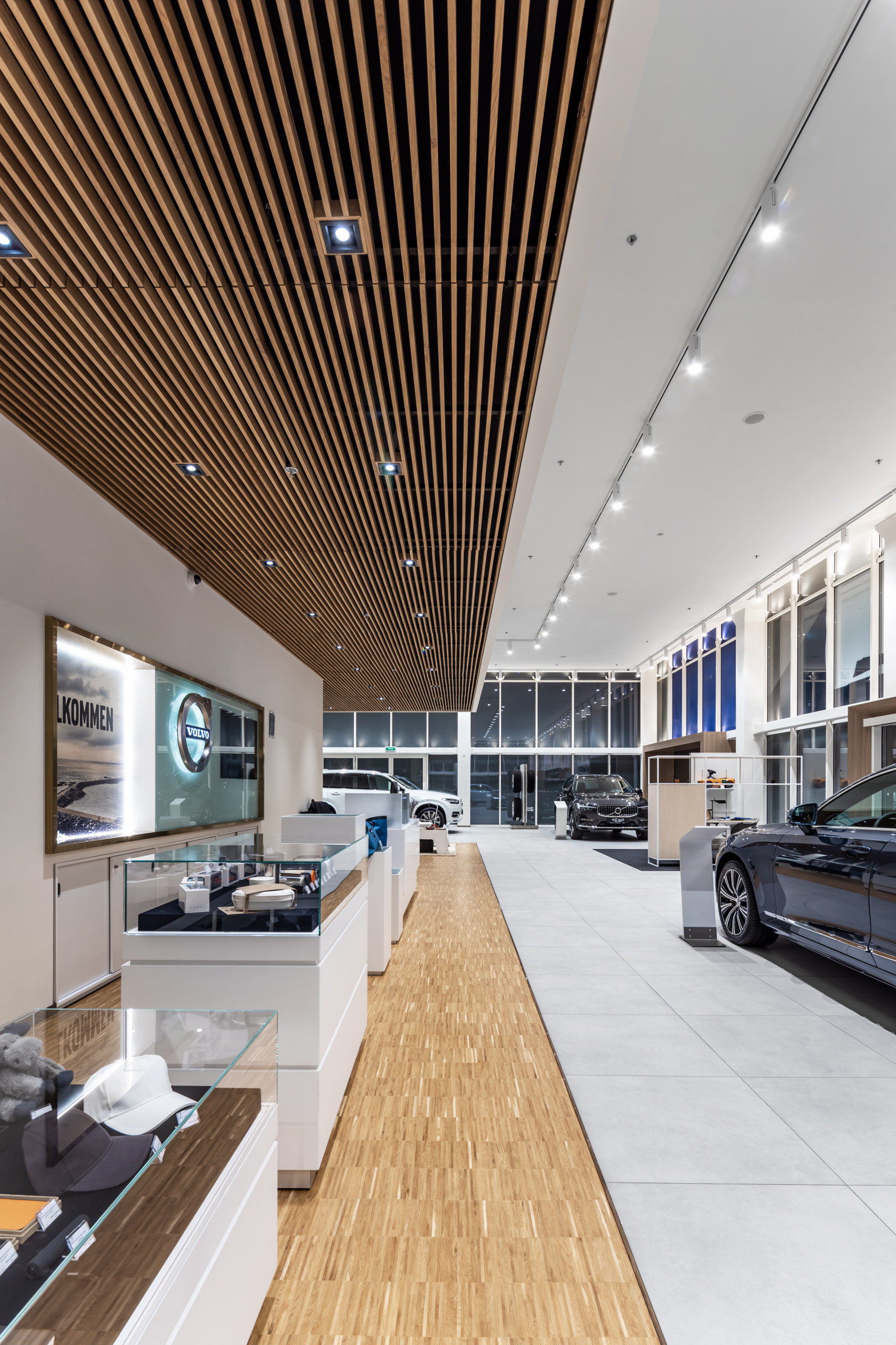 Volvo Car Львів
