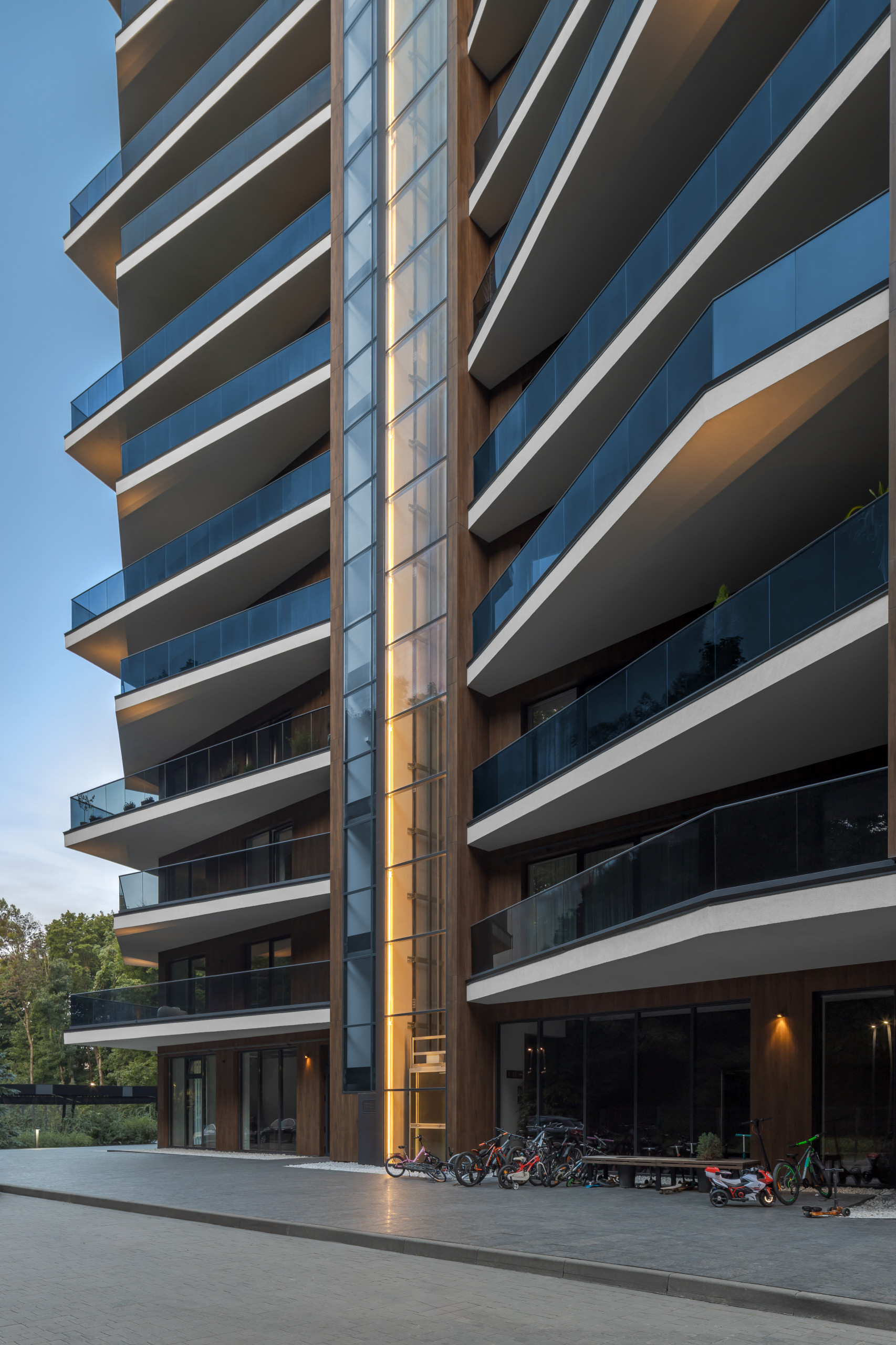 Avalon Lux