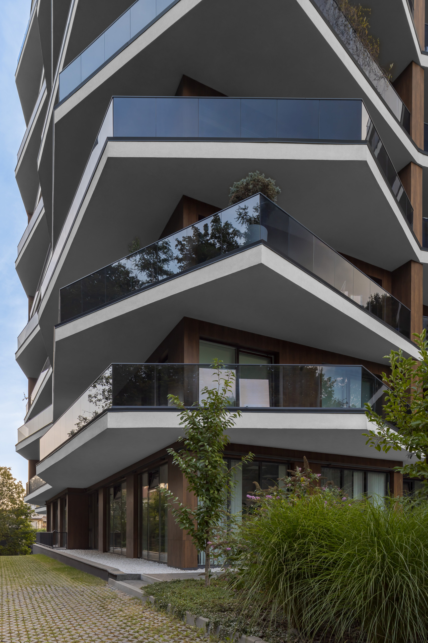 Avalon Lux