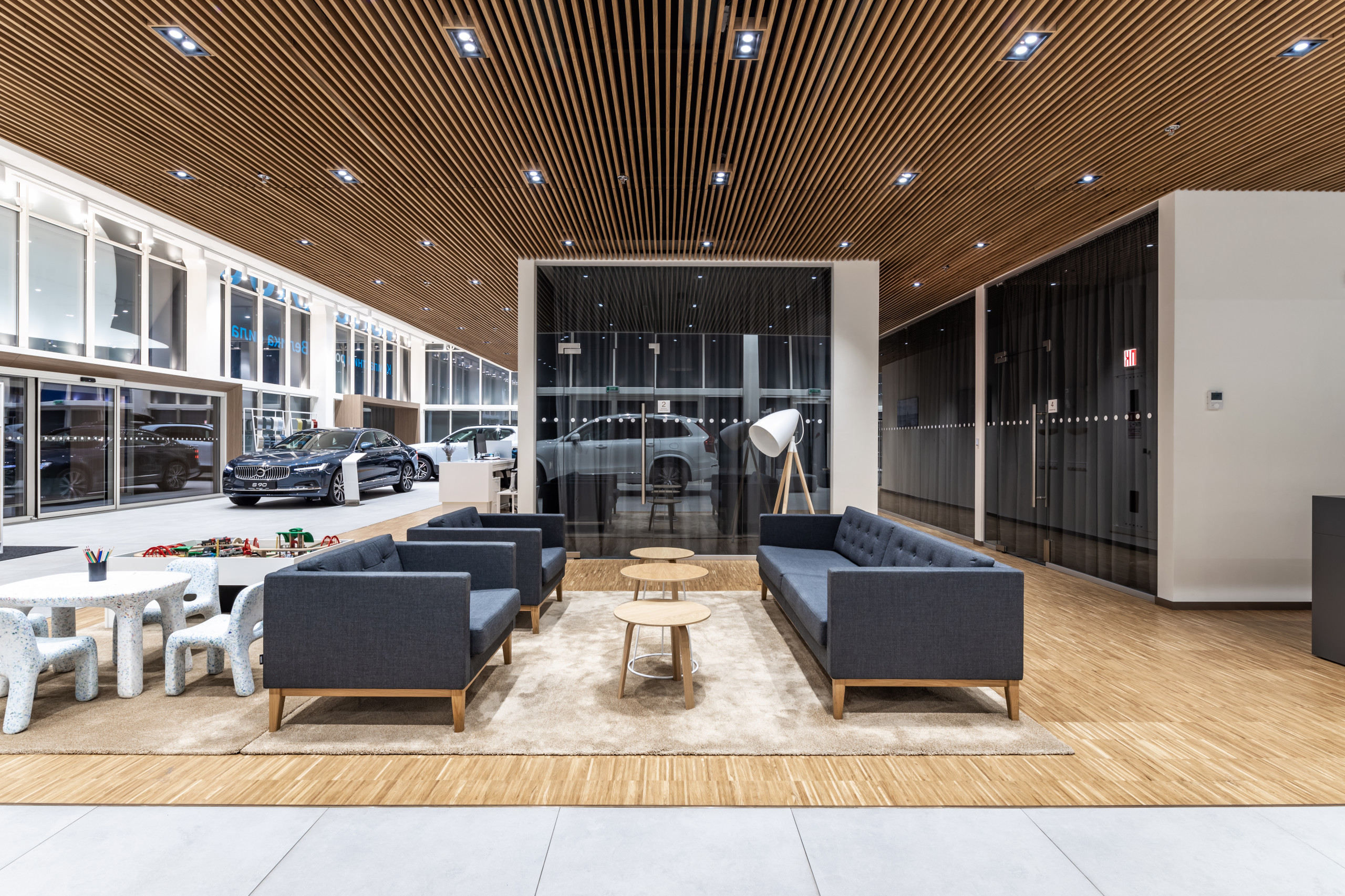 Volvo Car Львів