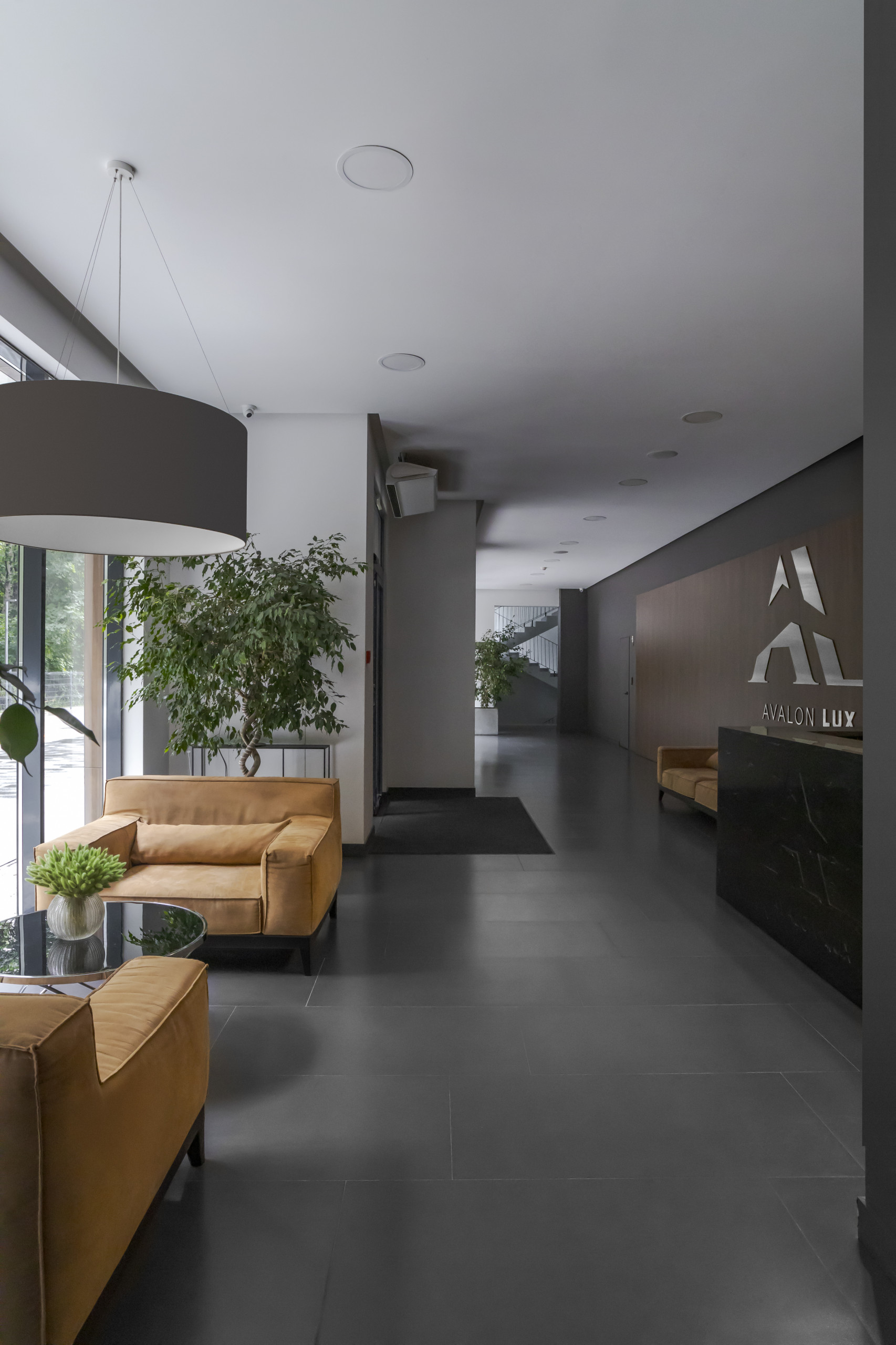 Avalon Lux