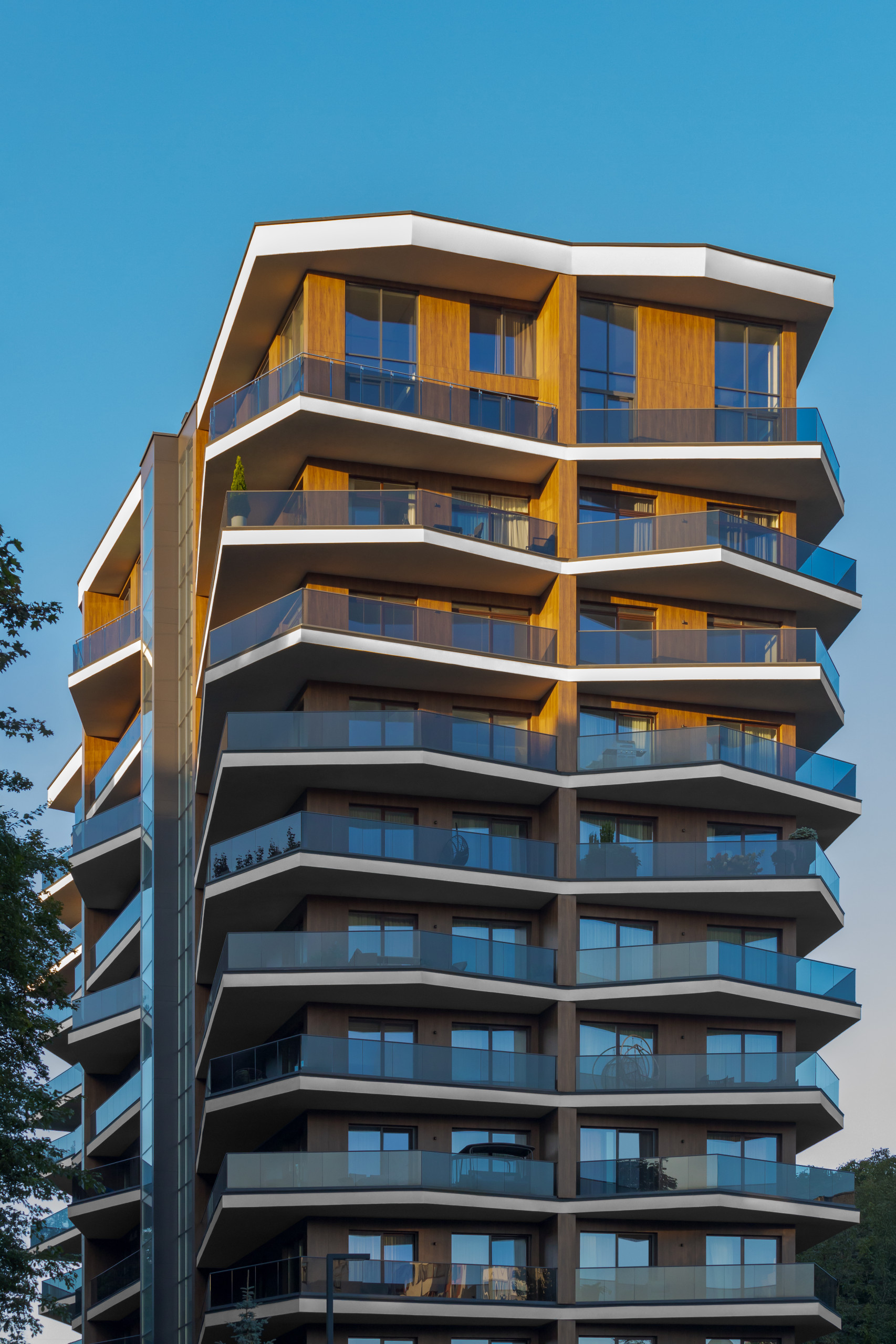 Avalon Lux