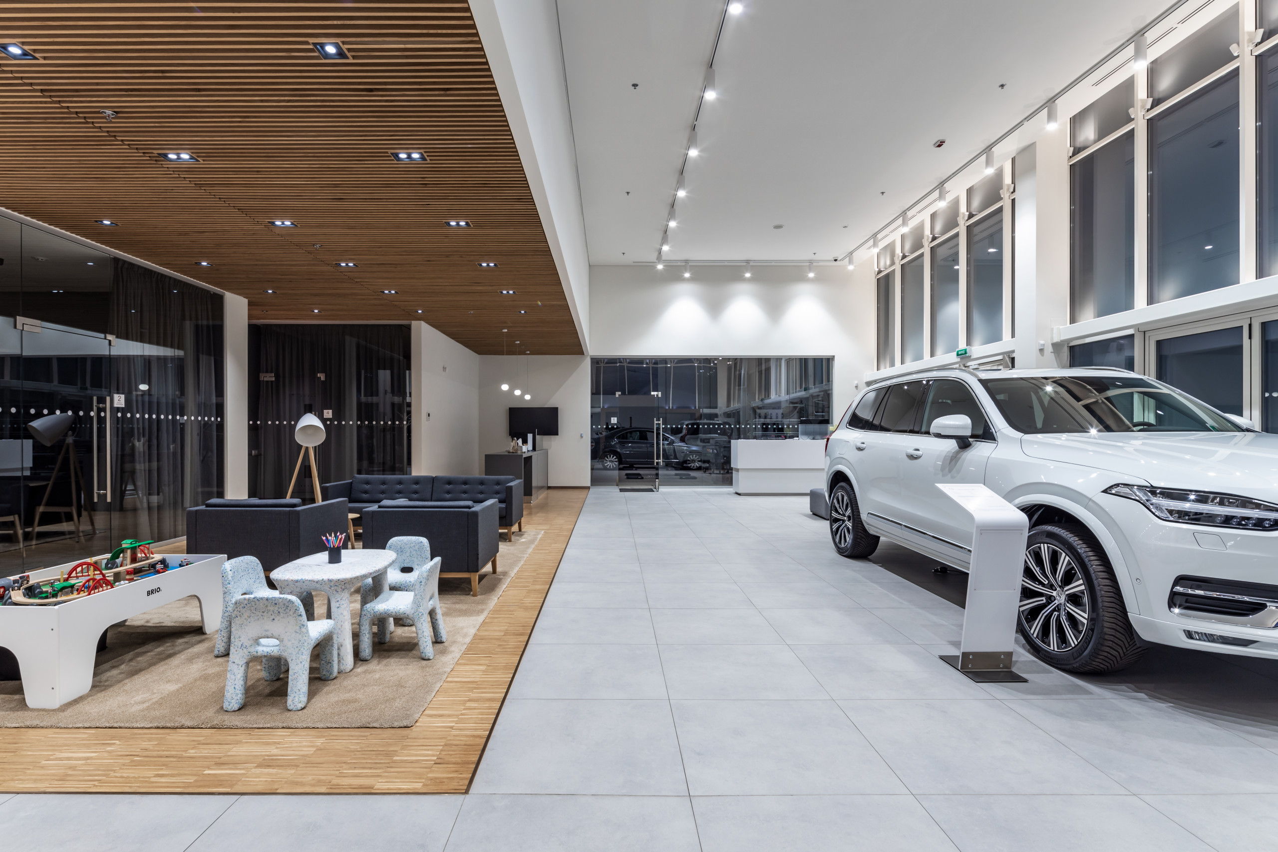 Volvo Car Львів