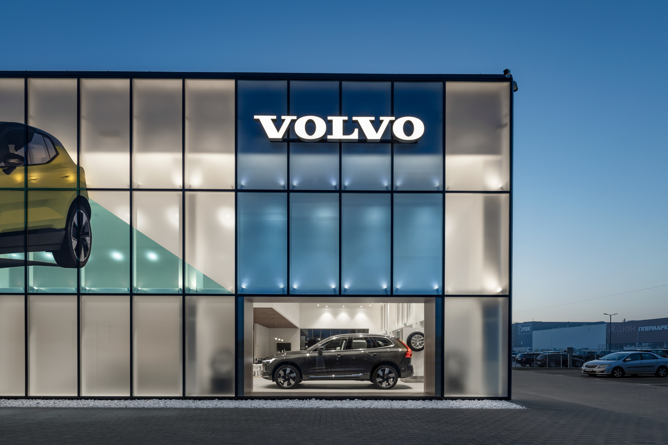 Volvo Car Львів
