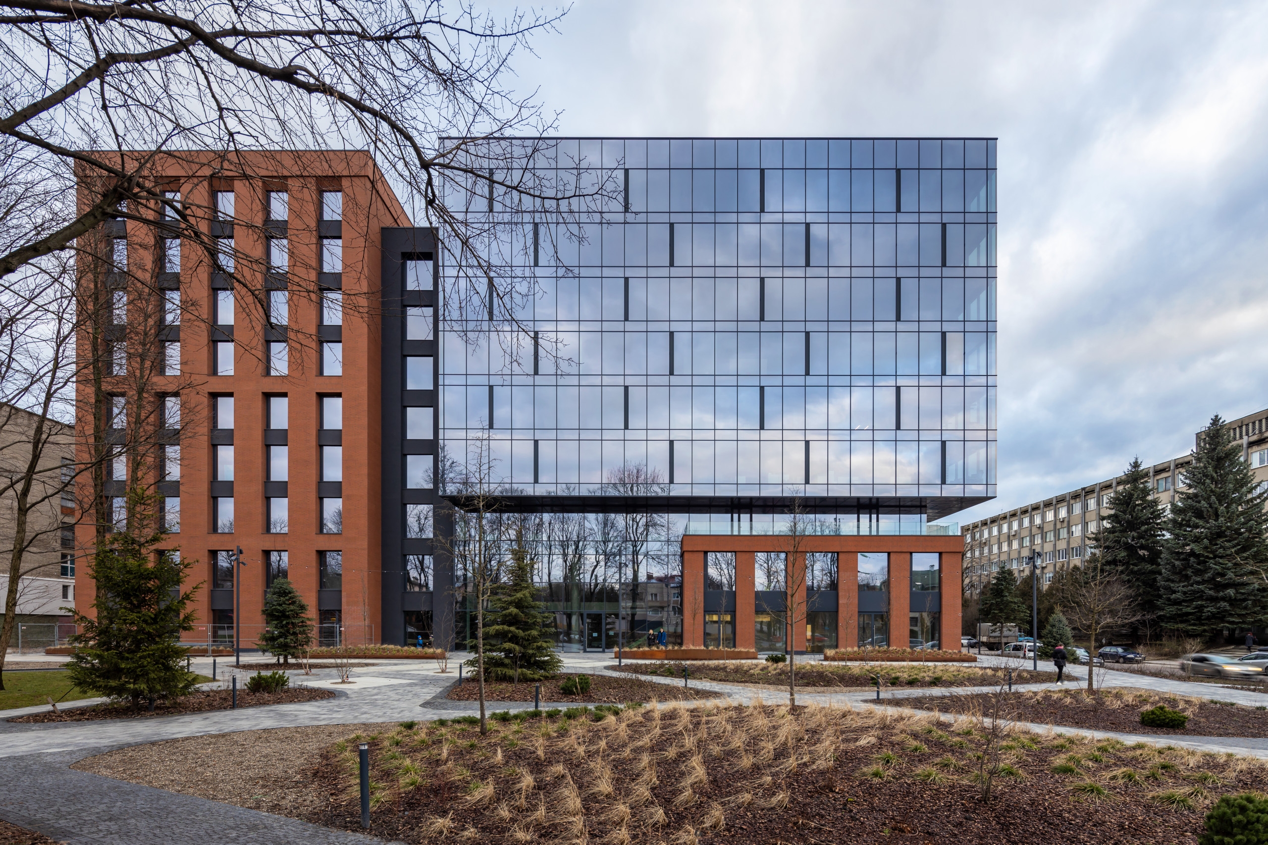Kristal Plaza бізнес-центр та апарт-готель