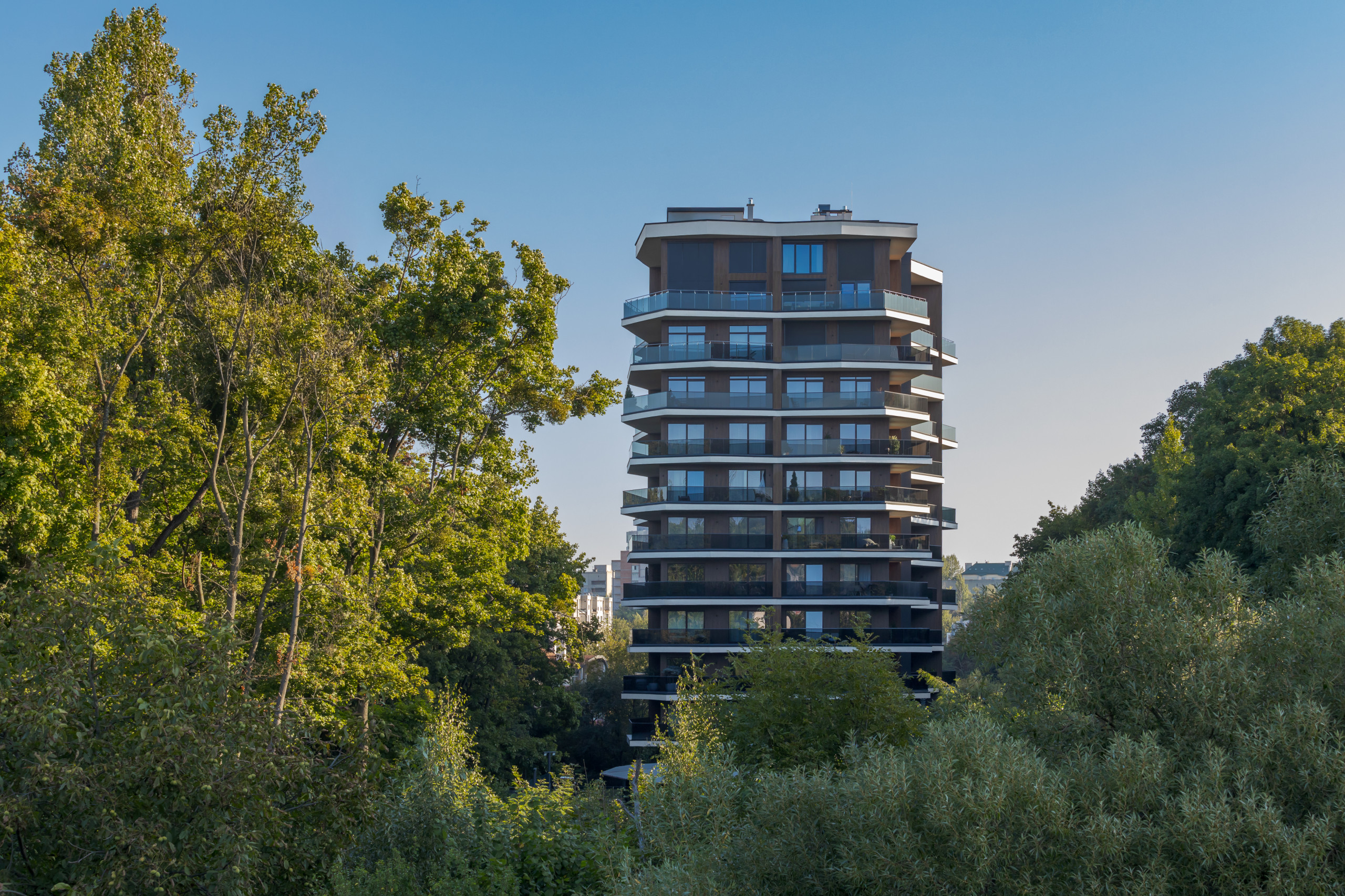 Avalon Lux