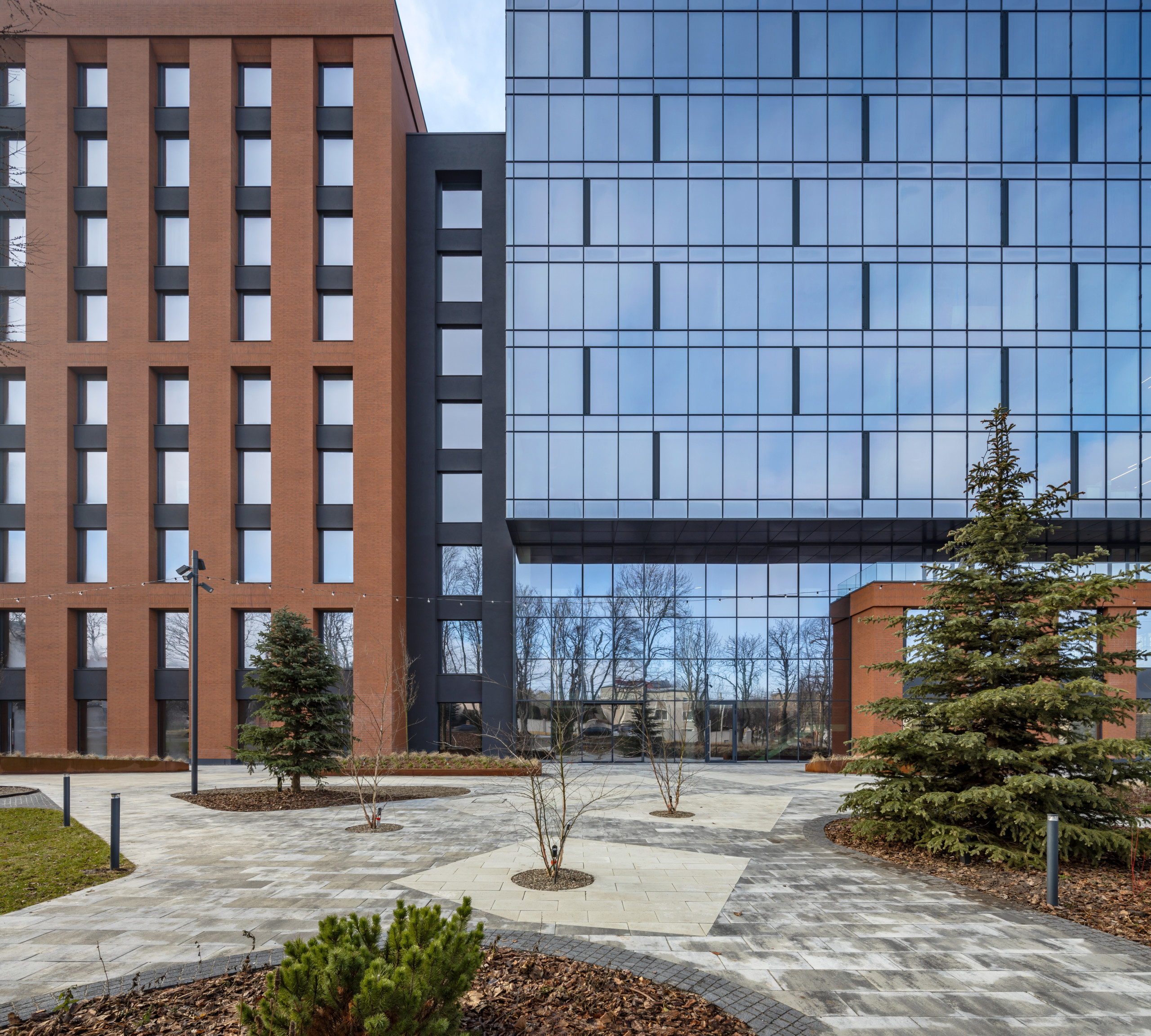 Kristal Plaza бізнес-центр та апарт-готель
